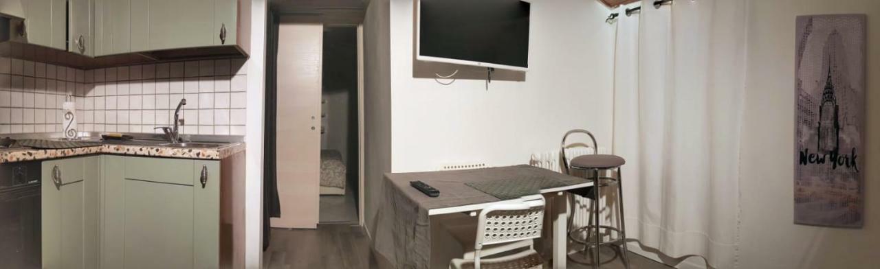 Sweet Apartment Suite Castelmerlo Bologna Bagian luar foto