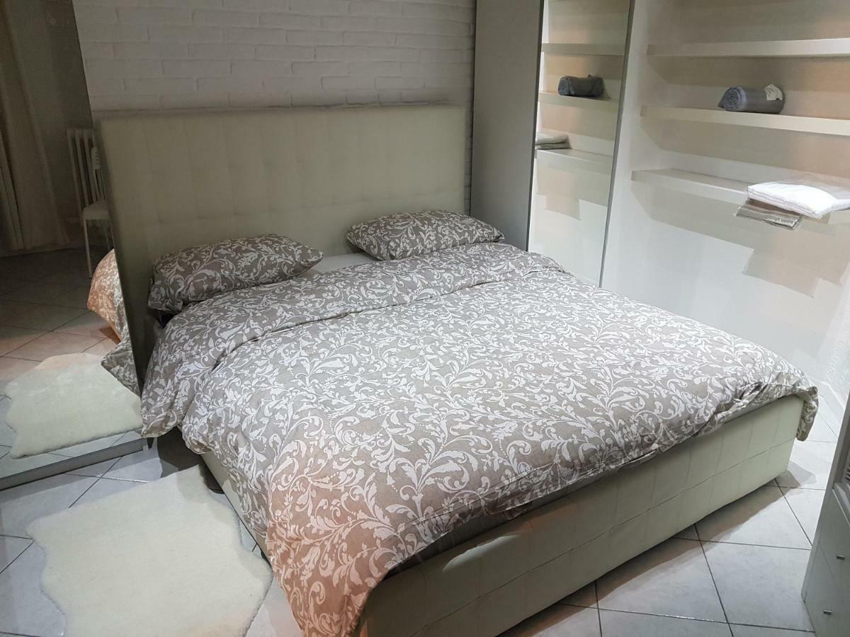 Sweet Apartment Suite Castelmerlo Bologna Bagian luar foto